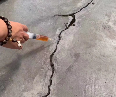 海兴混凝土裂缝修补技术详解​